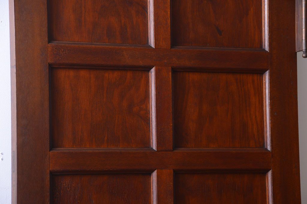 アンティーク　古い木のシンプルで上質なドア(1)