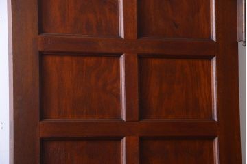 アンティーク　古い木のシンプルで上質なドア(1)