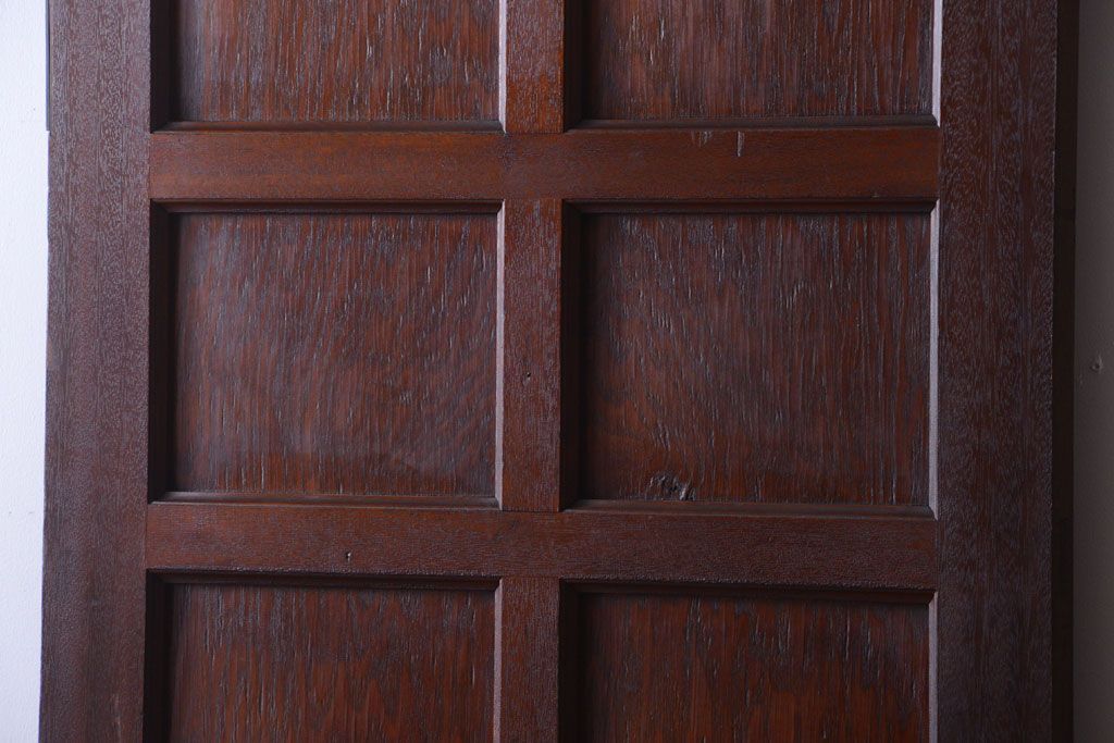 アンティーク　古い木のシンプルで上質なドア(1)