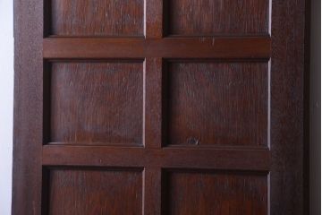 アンティーク　古い木のシンプルで上質なドア(1)