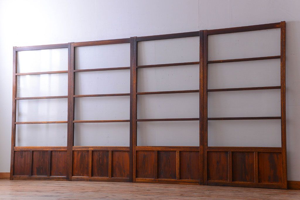 アンティーク　シンプルでおしゃれなモールガラス入り引き戸4枚セット