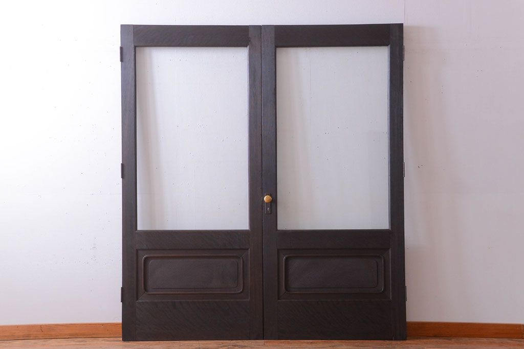 アンティーク　両開き　上質で重厚な大きなドア1対(2枚セット)