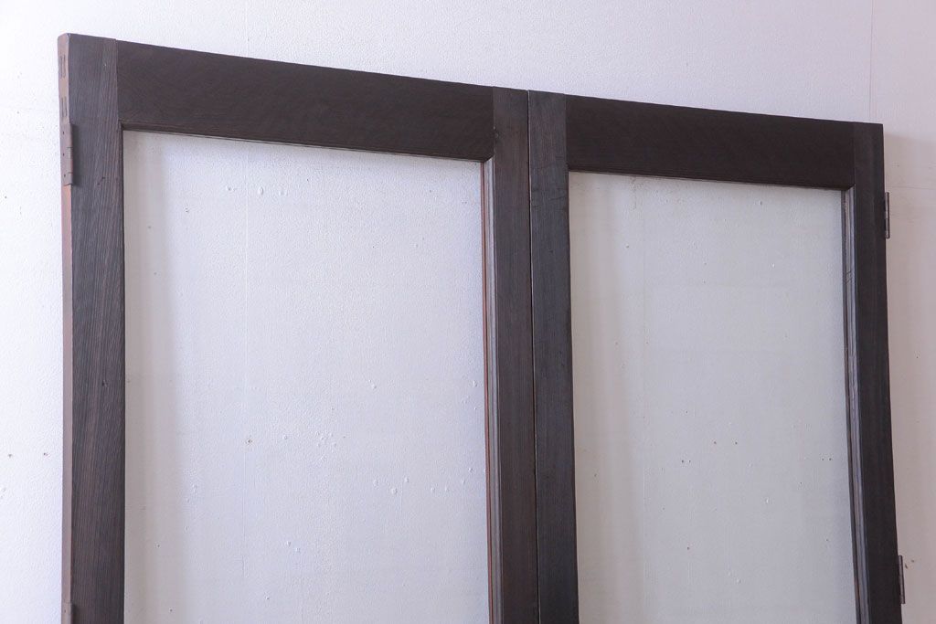 アンティーク　両開き　上質で重厚な大きなドア1対(2枚セット)