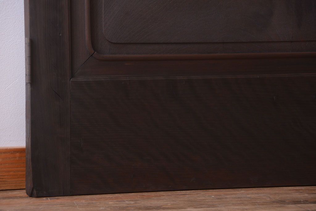 アンティーク　両開き　上質で重厚な大きなドア1対(2枚セット)