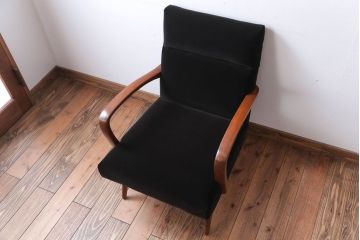 アンティーク家具　アンティーク　シックな1人掛けアームソファ