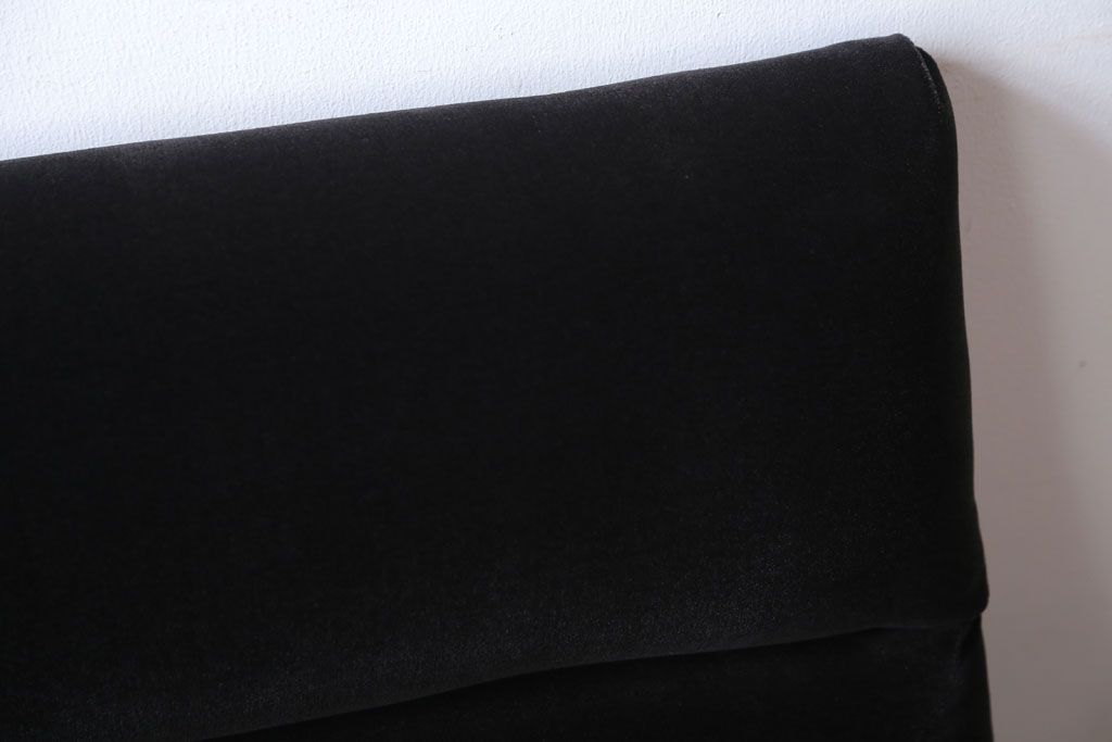 アンティーク家具　アンティーク　シックな1人掛けアームソファ