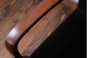 アンティーク家具　アンティーク　シックな1人掛けアームソファ