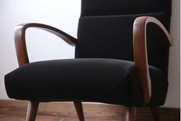 アンティーク家具　アンティーク　シックな1人掛けアームソファ