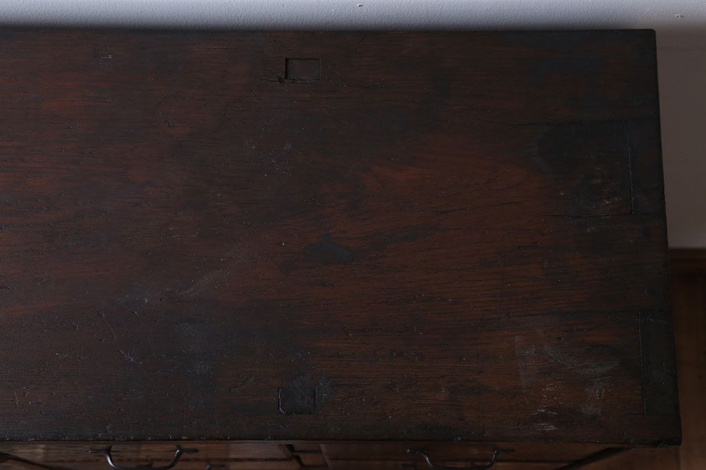 アンティーク家具　アンティーク　　三方ナラ材の12杯小引き出し