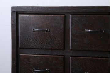 アンティーク家具　アンティーク　　三方ナラ材の12杯小引き出し