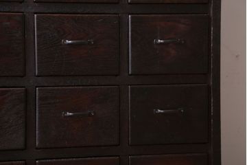 アンティーク家具　アンティーク　　三方ナラ材の12杯小引き出し