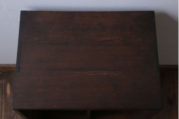 アンティーク家具　アンティーク　古い木の小ぶりな引き出し付き収納棚