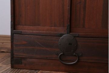 アンティーク家具　アンティーク　ケンドン式扉の丸金具付き収納棚