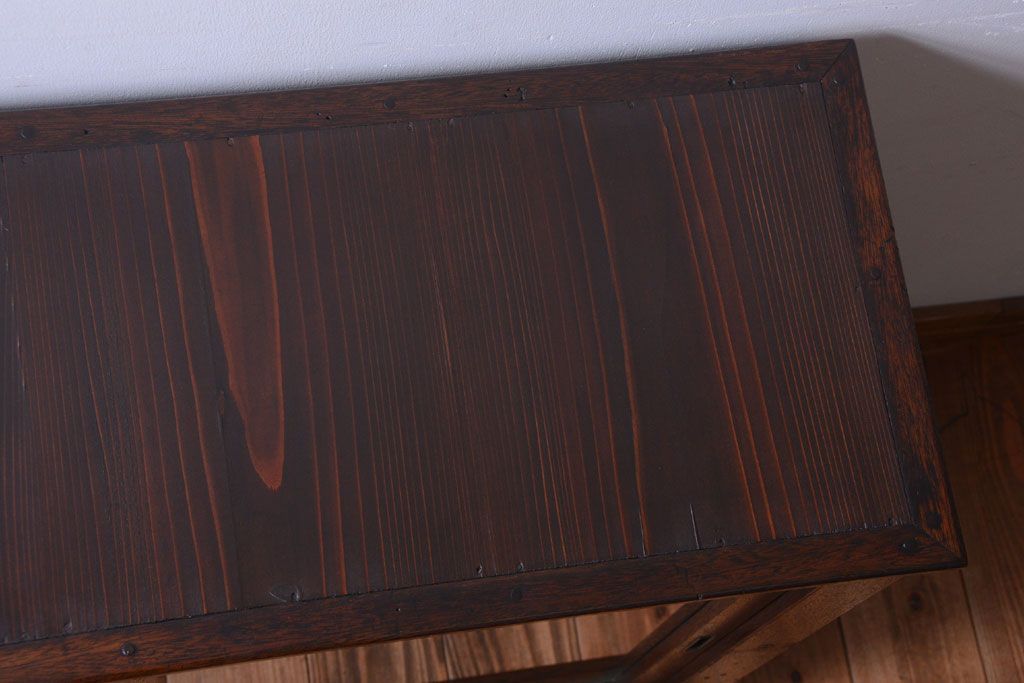 アンティーク家具　和製アンティーク　上品なデザインのガラス戸収納棚