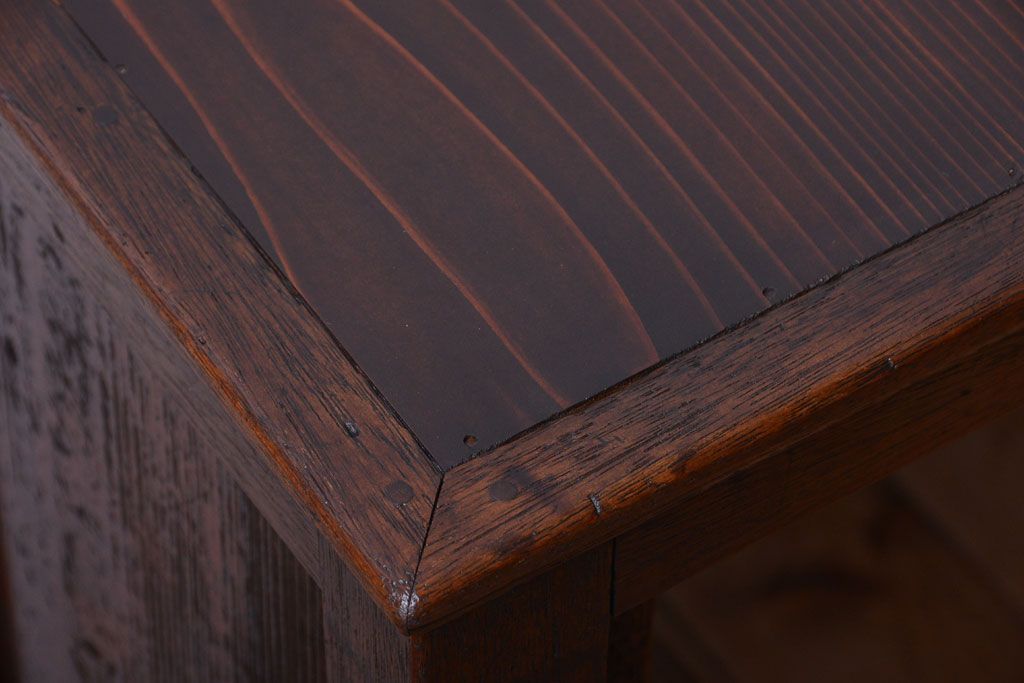 アンティーク家具　和製アンティーク　上品なデザインのガラス戸収納棚