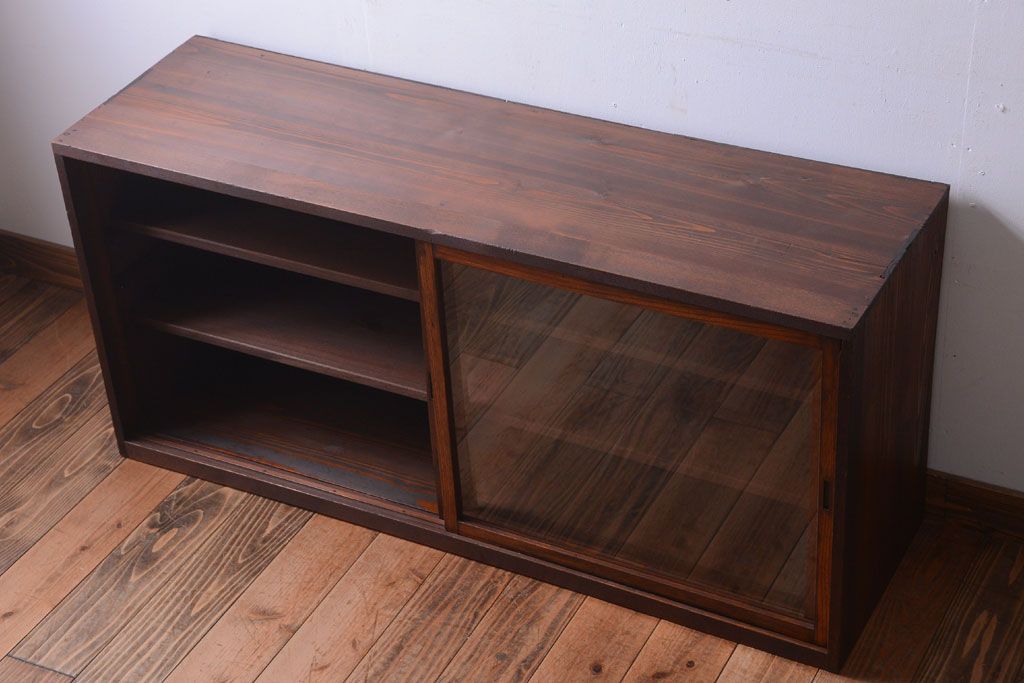 アンティーク家具　和製アンティーク　前面欅材!大きなガラス引き戸の収納棚(2)