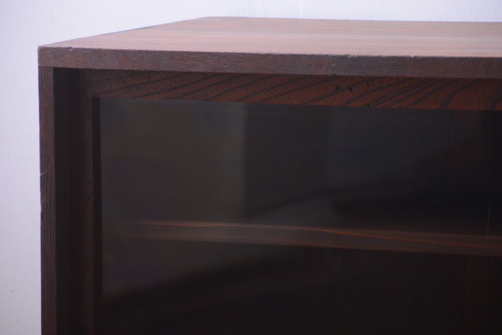 アンティーク家具　和製アンティーク　前面欅材!大きなガラス引き戸の収納棚(2)