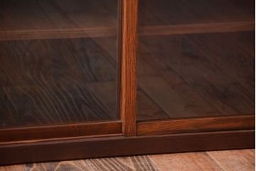 アンティーク家具　和製アンティーク　前面欅材!大きなガラス引き戸の収納棚(2)