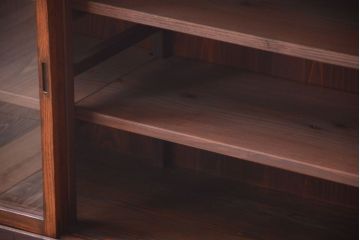 アンティーク家具　和製アンティーク　前面欅材!大きなガラス引き戸の収納棚(2)