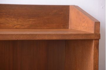 アンティーク家具　和製アンティーク　ナラ材製!しっかりした作りの本棚