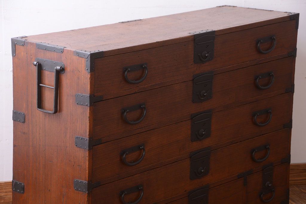 アンティーク家具　古民具・骨董　江戸〜明治期　総桐材!珍しいデザインの薄型時代箪笥(桐箪笥、桐たんす)