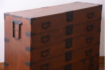 アンティーク家具　古民具・骨董　江戸〜明治期　総桐材!珍しいデザインの薄型時代箪笥(桐箪笥、桐たんす)