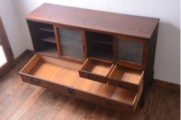 アンティーク家具　古民具・骨董　結霜ガラス入り!前面欅材の時代箪笥ローボード