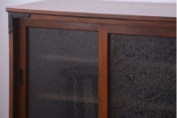 アンティーク家具　古民具・骨董　結霜ガラス入り!前面欅材の時代箪笥ローボード