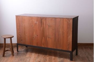 アンティーク家具　古民具・骨董　結霜ガラス入り!前面欅材の時代箪笥ローボード