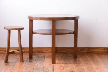 レトロ家具　和製アンティーク　レトロデザインのラウンドテーブル