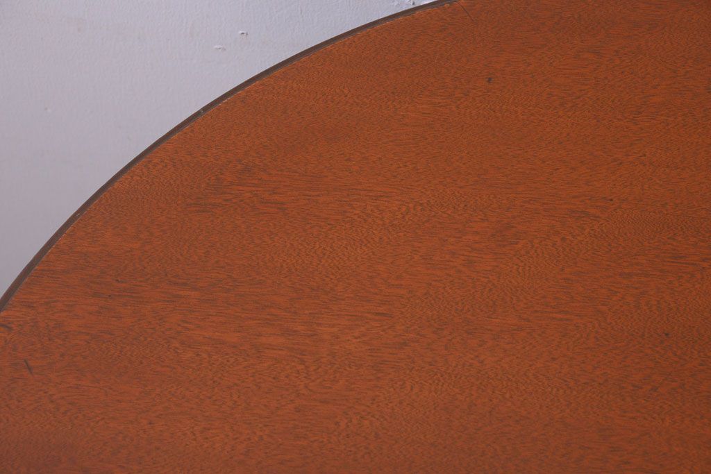 レトロ家具　和製アンティーク　レトロデザインのラウンドテーブル