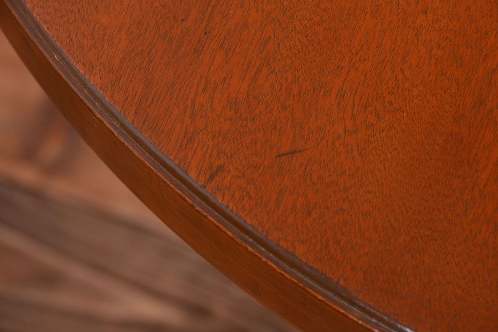 レトロ家具　和製アンティーク　レトロデザインのラウンドテーブル