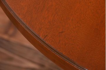 レトロ家具　和製アンティーク　レトロデザインのラウンドテーブル