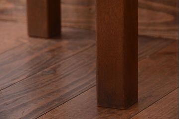 レトロ家具　和製アンティーク　レトロデザインのラウンドテーブル