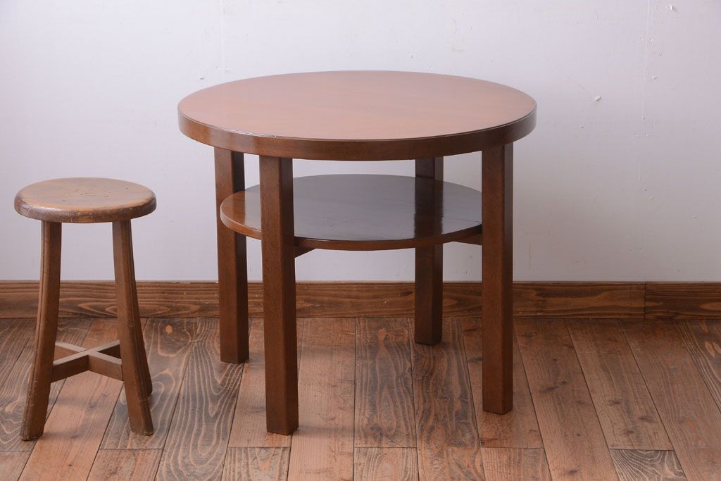 レトロ家具　和製アンティーク　レトロデザインのラウンドテーブル