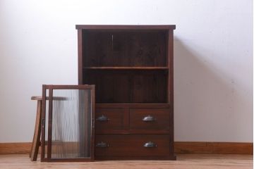 アンティーク家具　古民具・骨董　引き出し3杯付き!モールガラス入り引き戸収納棚