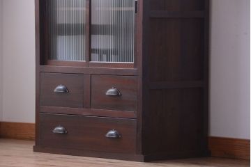 アンティーク家具　古民具・骨董　引き出し3杯付き!モールガラス入り引き戸収納棚