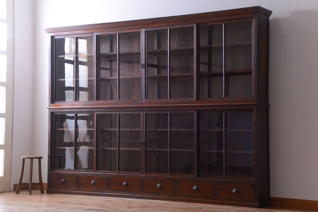 アンティーク家具　和製アンティーク　九尺物!4枚扉付き特大サイズの薄型木製戸棚