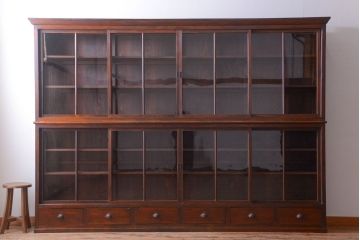 アンティーク家具　和製アンティーク　九尺物!4枚扉付き特大サイズの薄型木製戸棚