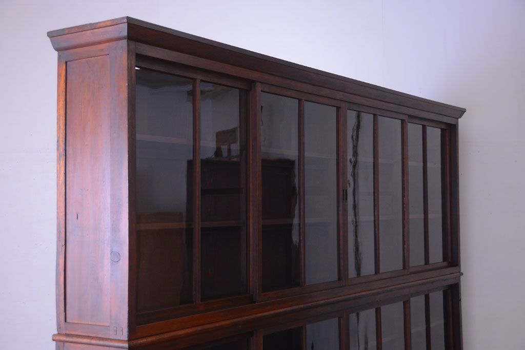 アンティーク家具　和製アンティーク　九尺物!4枚扉付き特大サイズの薄型木製戸棚