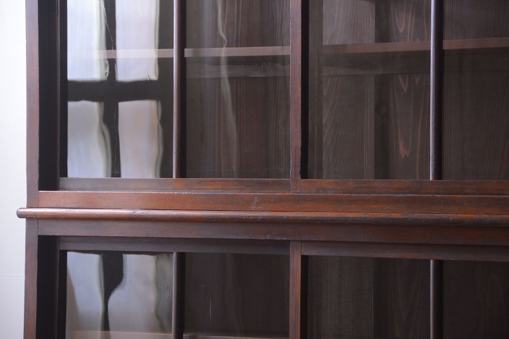 アンティーク家具　和製アンティーク　九尺物!4枚扉付き特大サイズの薄型木製戸棚