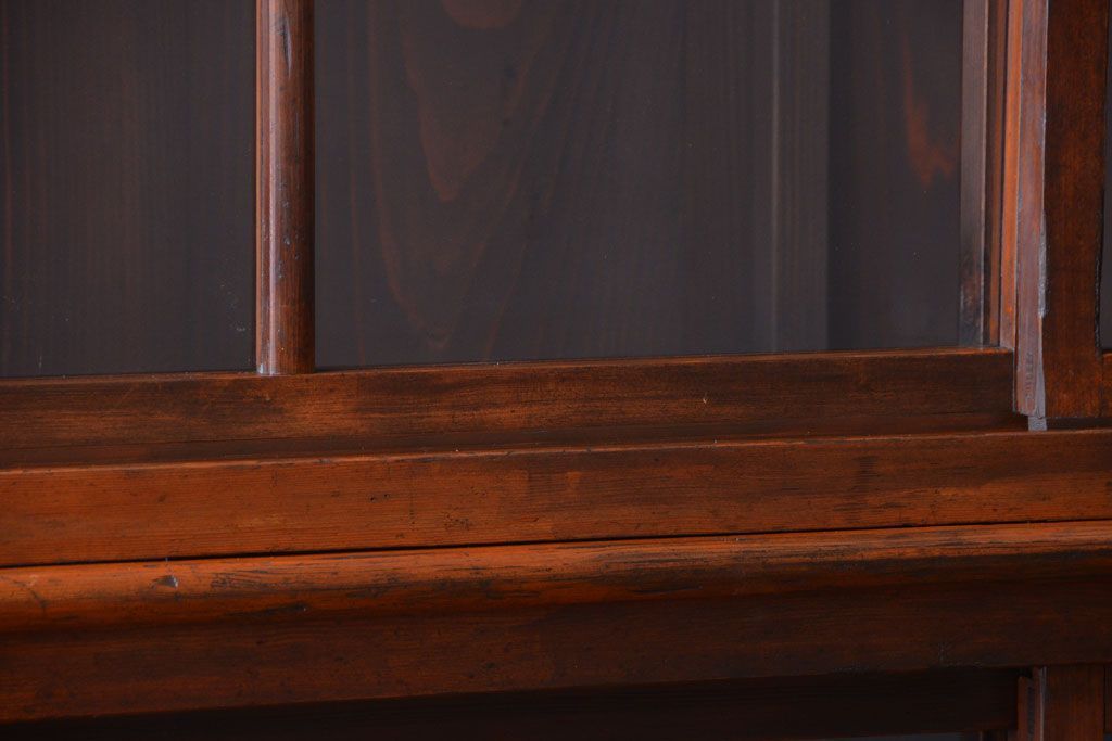 アンティーク家具　和製アンティーク　九尺物!4枚扉付き特大サイズの薄型木製戸棚