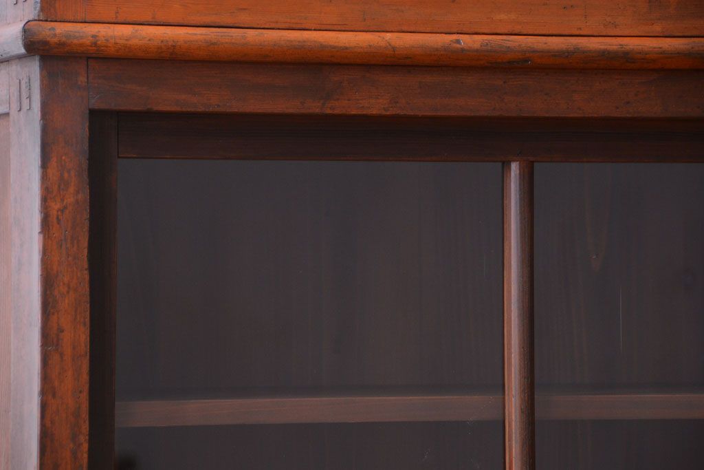 アンティーク家具　和製アンティーク　九尺物!4枚扉付き特大サイズの薄型木製戸棚