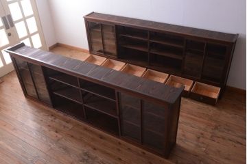 アンティーク家具　和製アンティーク　九尺物!4枚扉付き特大サイズの薄型木製戸棚