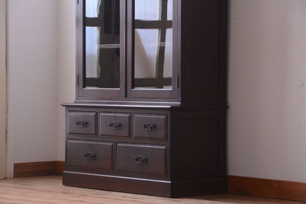 アンティーク家具　和製アンティーク　金具の装飾が上品な高級重ね本箱(書棚・ブックケース)