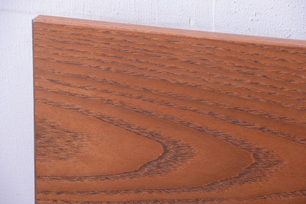 アンティーク家具　和製アンティーク　シンプルな小さい鉄脚チェア