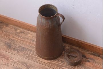 アンティーク雑貨　昭和レトロ 古いアイアンのミルク缶(牛乳缶)