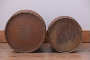 アンティーク雑貨　昭和レトロ 古いアイアンのミルク缶2個セット(牛乳缶)