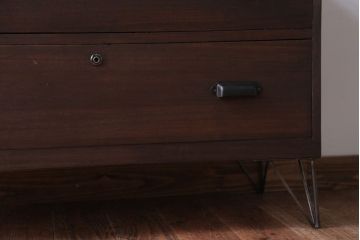 アンティーク家具　和製アンティーク　鉄脚付き!古い衣装箪笥ローボード(2)