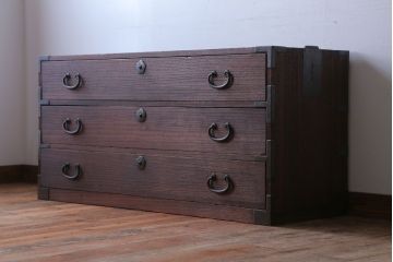 アンティーク家具　和製アンティーク　上品な金具の四尺桐箪笥ローボード(桐たんす)